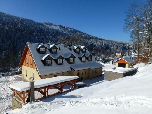 Hostal Pension Pstru?�