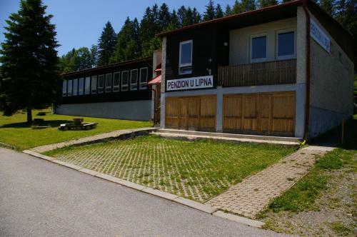 Hostal Penzion U Lipna