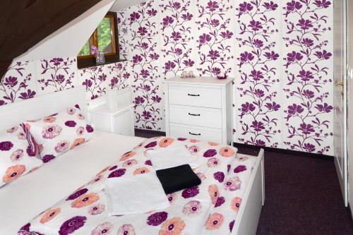 Hotel Ji?i?n�
