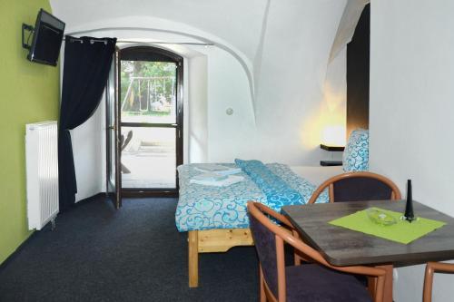 Hotel Ji?i?n�