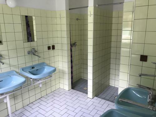Hostal Penzion A Autokemp Wolf