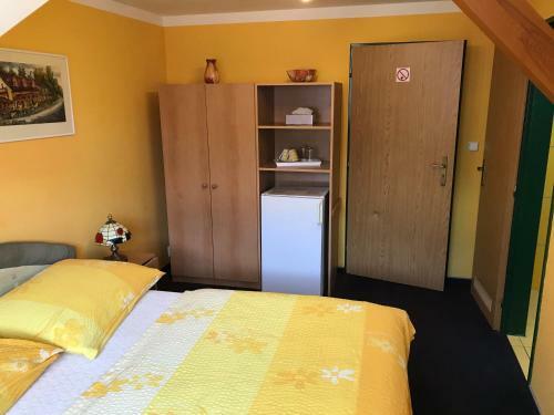 Hostal Penzion A Autokemp Wolf
