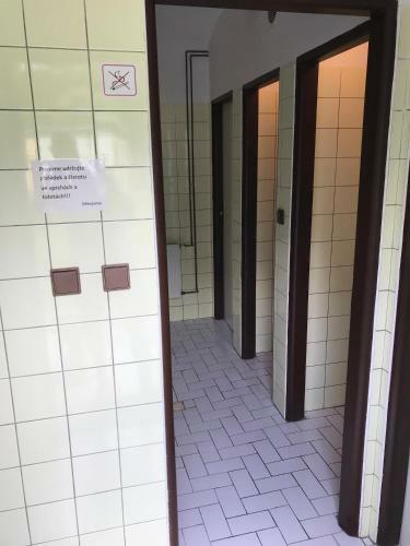 Hostal Penzion A Autokemp Wolf