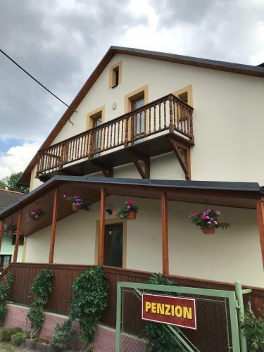 Hostal Penzion A Autokemp Wolf