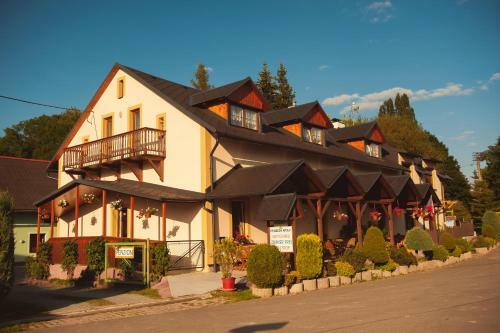 Hostal Penzion A Autokemp Wolf