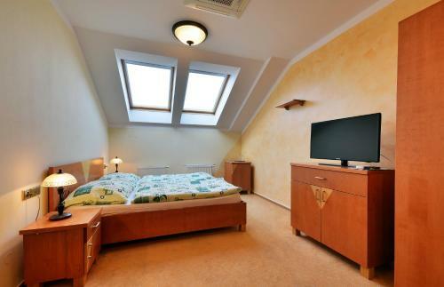 Hostal Restaurace A Penzion Kamenec