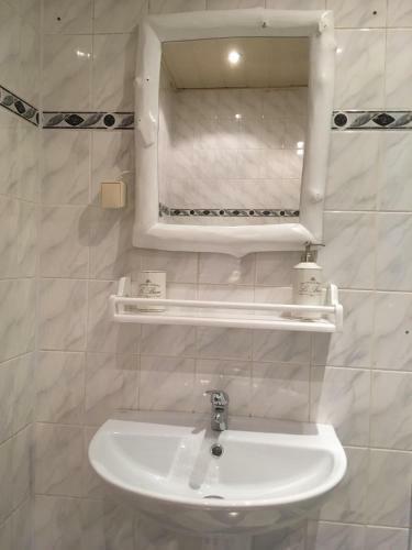 Hostal Penzion Kr�sn� Dv?r
