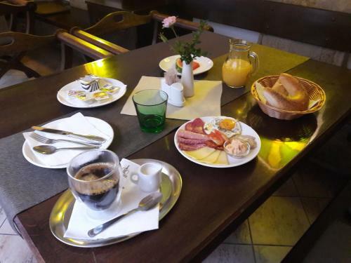 Hostal Excalibur Penzion A Restaurace