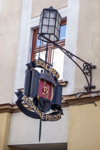 Hostal Excalibur Penzion A Restaurace