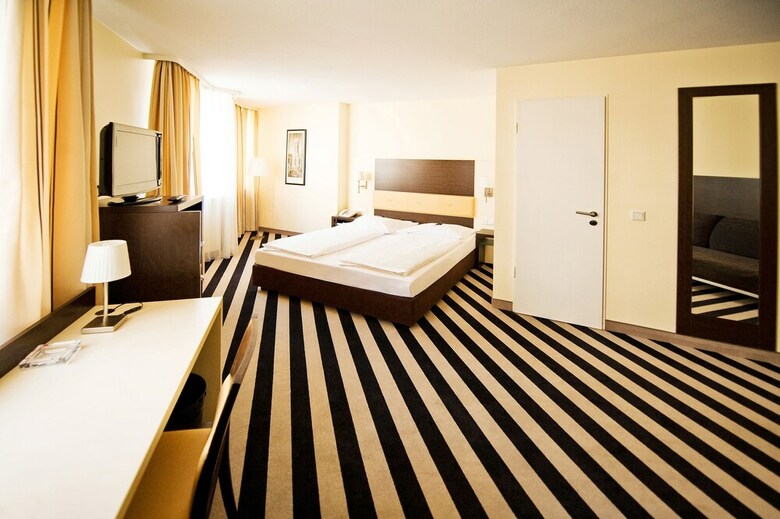 Hotel Bristol