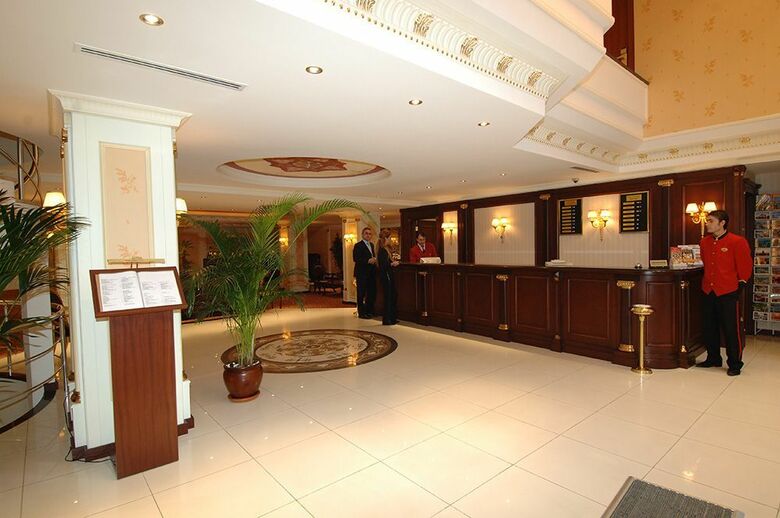 Lady Diana Hotel