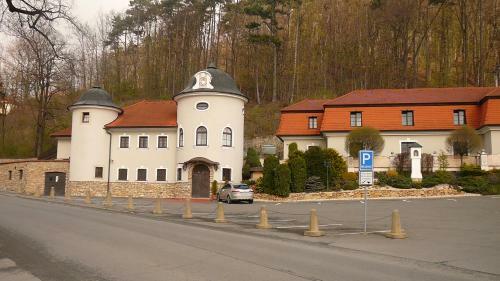 Hotel Z�me?ek Pod Hradem