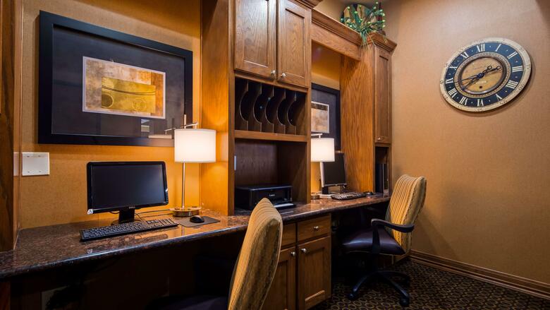 Hotel Best Western Plus Christopher Inn And Suites
