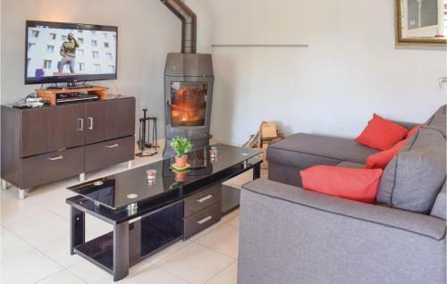 Holiday Home Bavent With A Fireplace 410