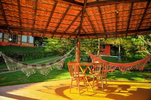 Hostal Encantos Do Vale Pousada E Spa Cultural