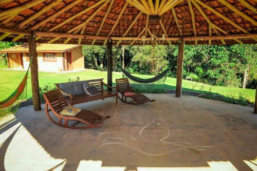 Hostal Encantos Do Vale Pousada E Spa Cultural