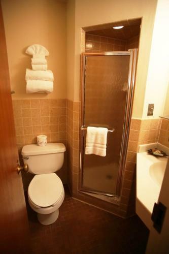Lodge Canyon Inn