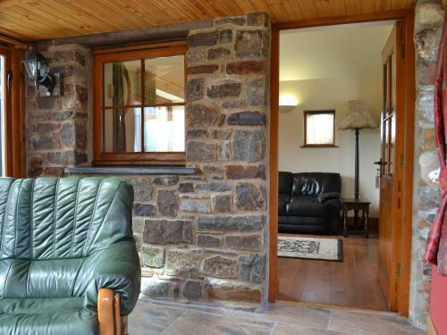 Rhyndaston Villa Cottage