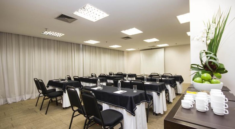 Hotel Naoum Express Brasilia