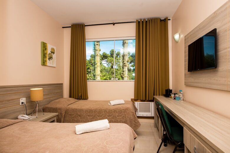 Hotel Golden Park Campos