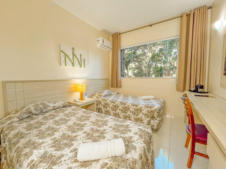 Hotel Golden Park Campos