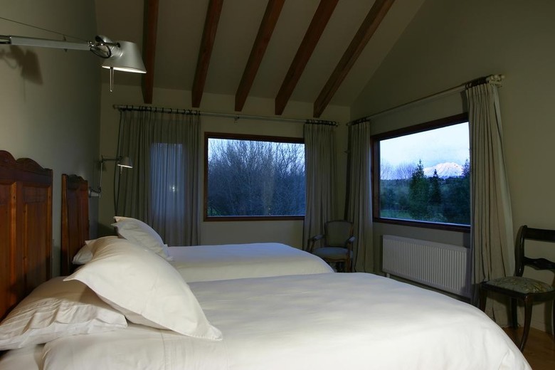 Hotel Los Caiquenes