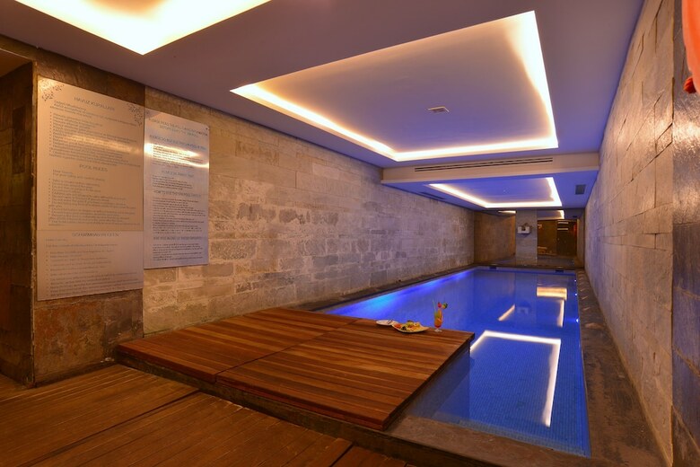 Hotel Pera Tulip
