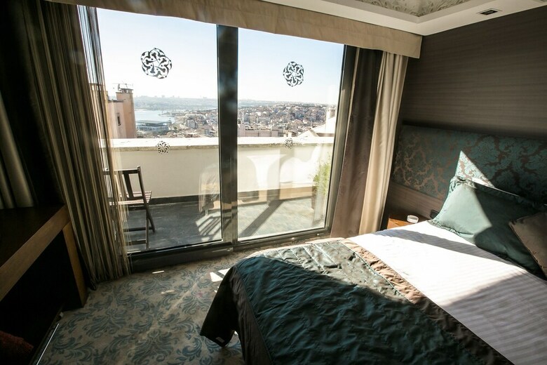 Hotel Pera Tulip