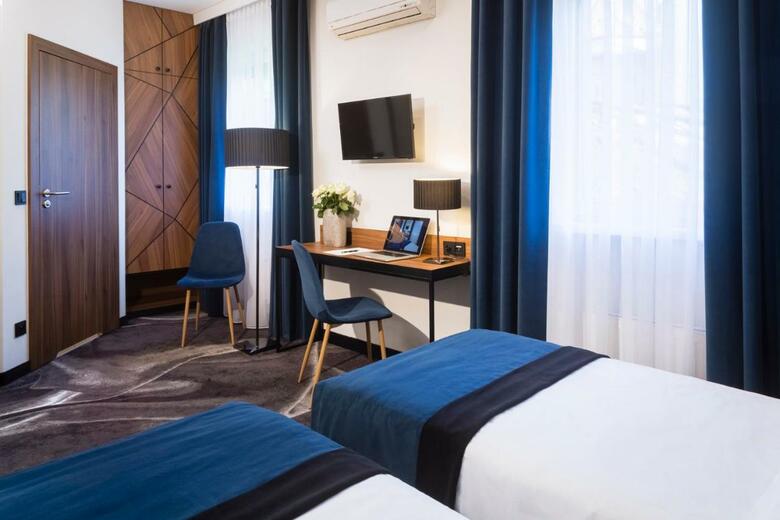 Hotel Ascot