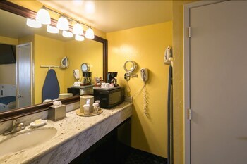 Hotel Monterey Bay Lodge