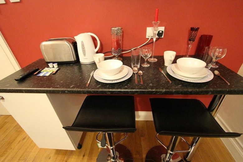 Brackenbury Apartments