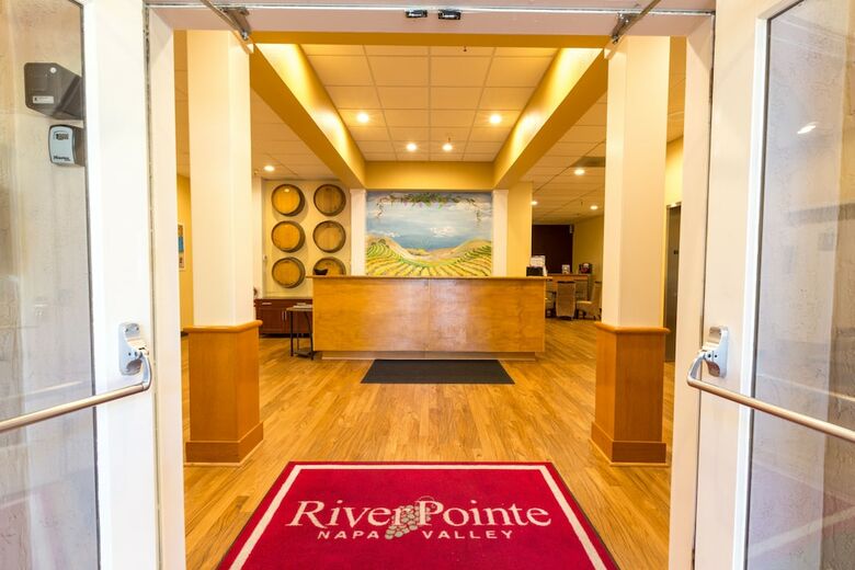 Hotel Riverpointe Napa Valley Resort