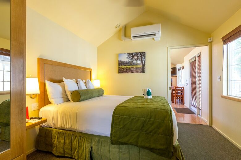 Hotel Riverpointe Napa Valley Resort