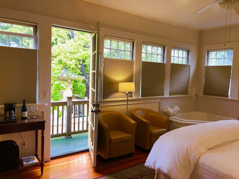 Bed & Breakfast The Inn On First