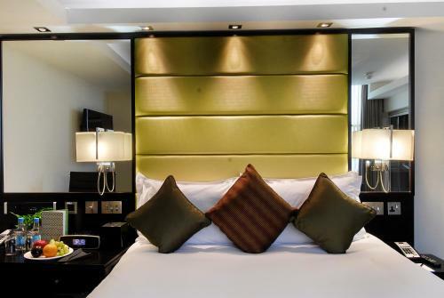 Hotel London City Suites