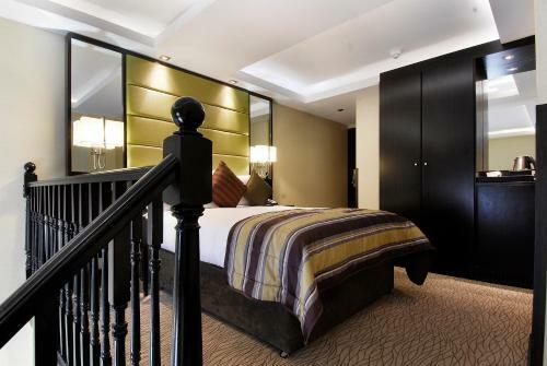 Hotel London City Suites