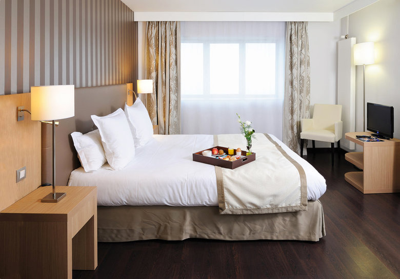 Hotel Residhome Roissy Park