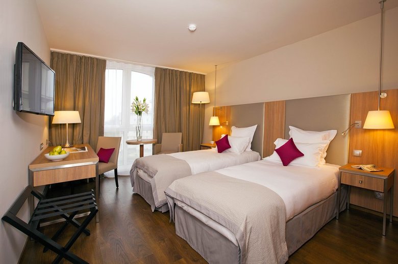 Hotel Residhome Roissy Park