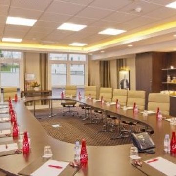 Hotel Residhome Roissy Park