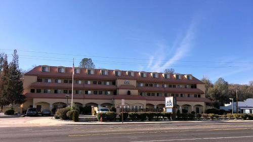 Hotel Days Inn Yosemite Sierra Inn