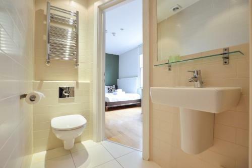 Princes Square Serviced Apartments