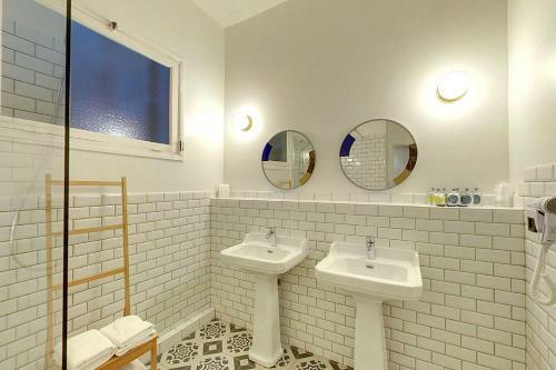 Hotel H�tel L'orque Bleue