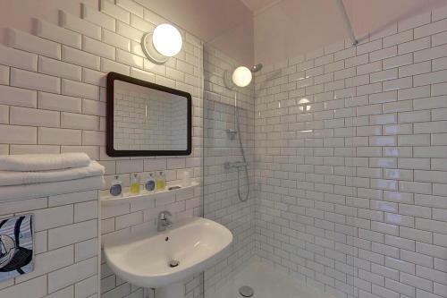 Hotel H�tel L'orque Bleue