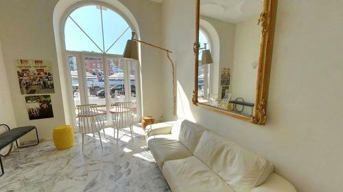 Hotel H�tel L'orque Bleue