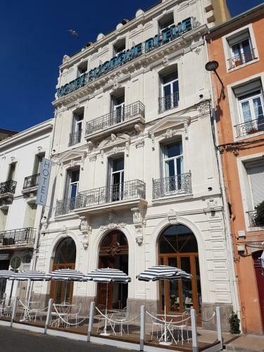 Hotel H�tel L'orque Bleue