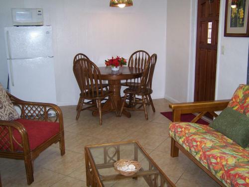 Posada Rock Reef Resort