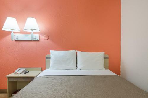 Motel 6 Topeka Northwest