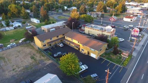 Townhouse Motel
