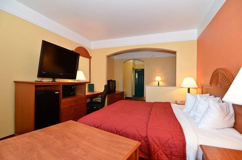 Hotel Quality Inn & Suites Beachfront