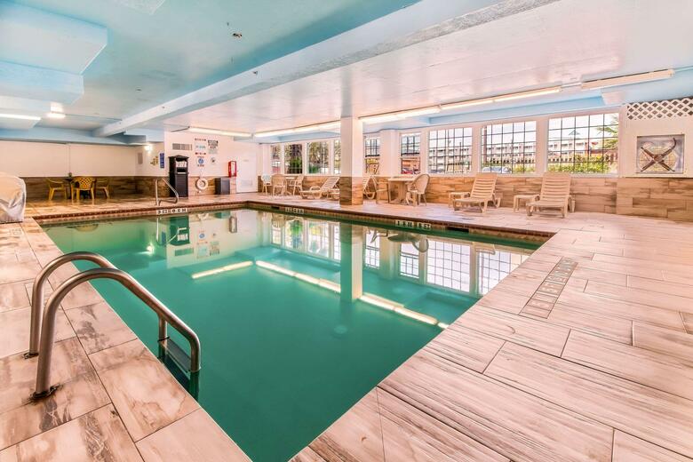 Hotel Quality Inn & Suites Beachfront